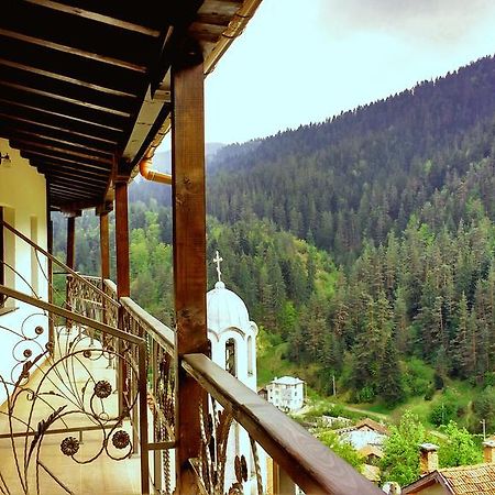 Family hotel Valchanovata Kashta Fotinovo Esterno foto