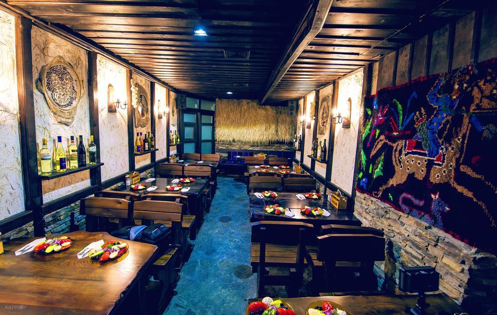 Family hotel Valchanovata Kashta Fotinovo Esterno foto