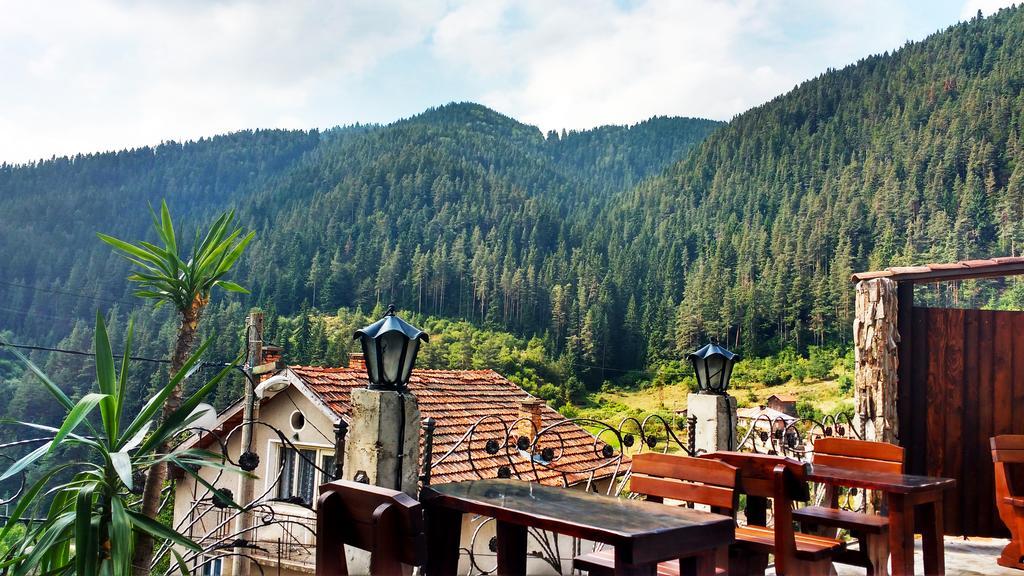 Family hotel Valchanovata Kashta Fotinovo Esterno foto