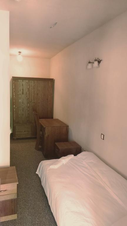Family hotel Valchanovata Kashta Fotinovo Esterno foto